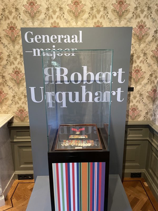 Airborne_Museum_vitrine_03