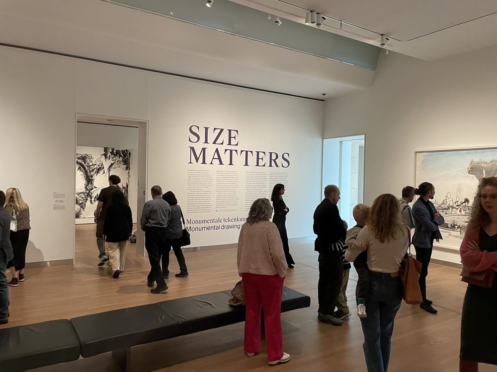 Size_matters_museum_more_belettering_6